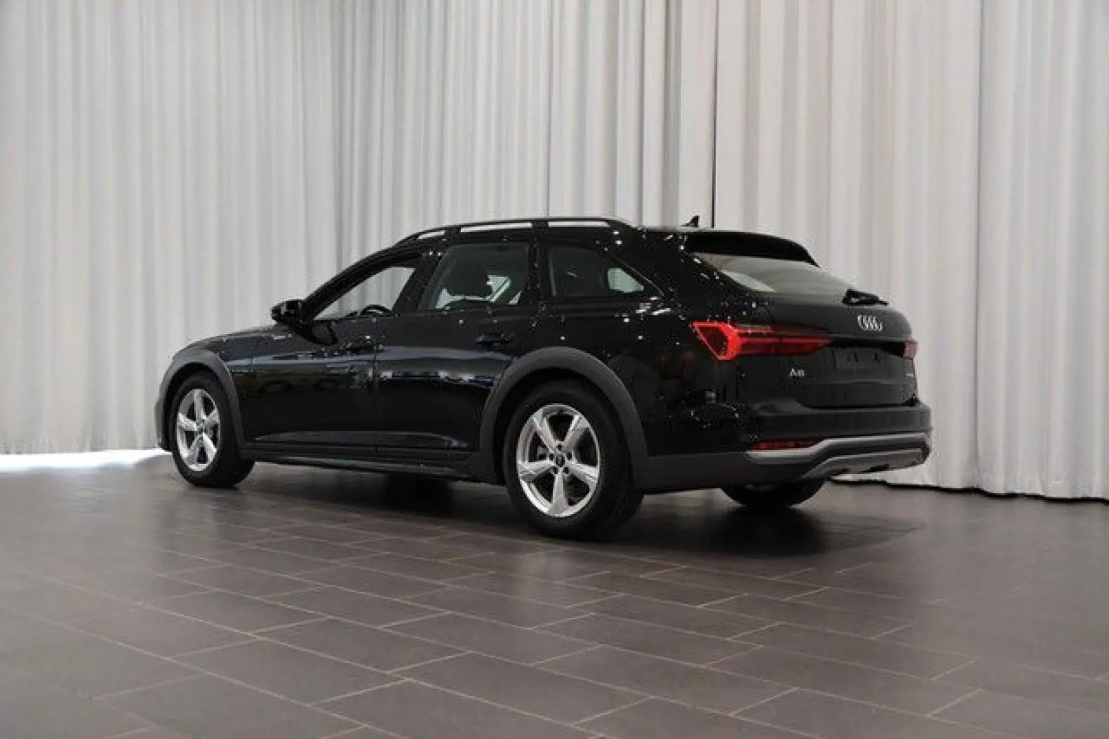 A6 allroad 40TDI quattro AHK StdHz Navi elekHeck