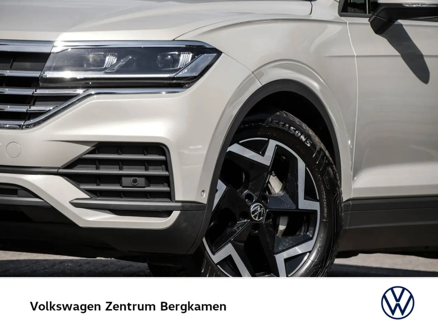 Touareg V6 LEDER ACC AHK eKLAPPE eSITZE NAVI DAB