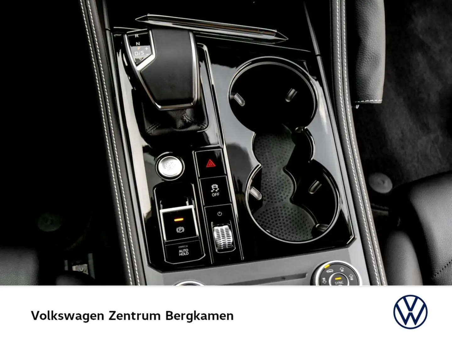 Touareg V6 LEDER ACC AHK eKLAPPE eSITZE NAVI DAB