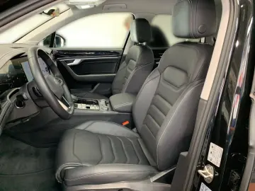 Touareg 3.0 TDI DSG 4M LED+KAMERA+AHK+LUFT+ACC+