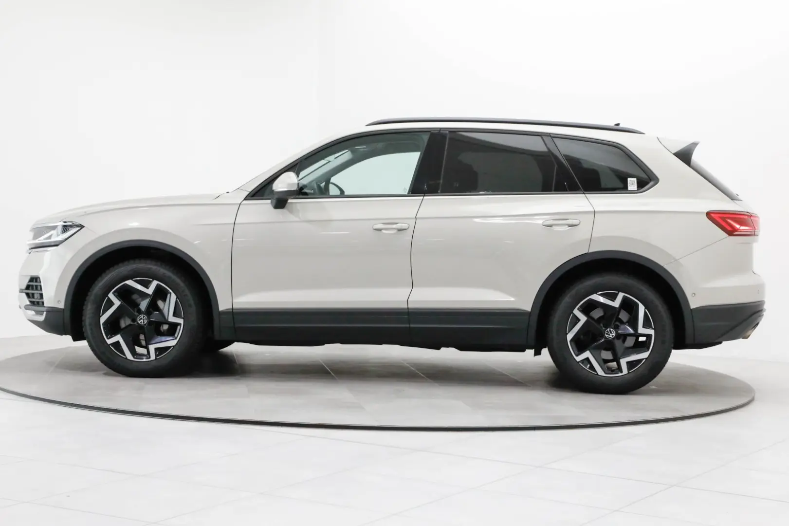 Touareg 3.0 TDI 4M AHK Luft Navi Kamera Virtual