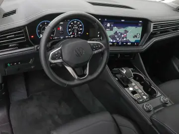 Touareg 3.0 TDI 4M AHK Luft Navi Kamera Virtual
