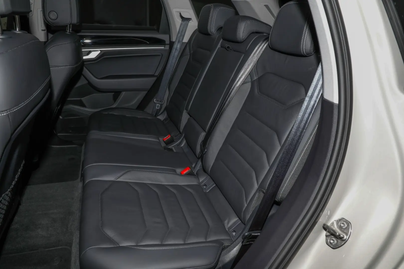 Touareg 3.0 TDI 4M AHK Luft Navi Kamera Virtual