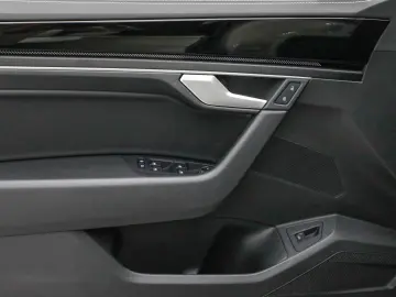Touareg 3.0 TDI 4M AHK Luft Navi Kamera Virtual