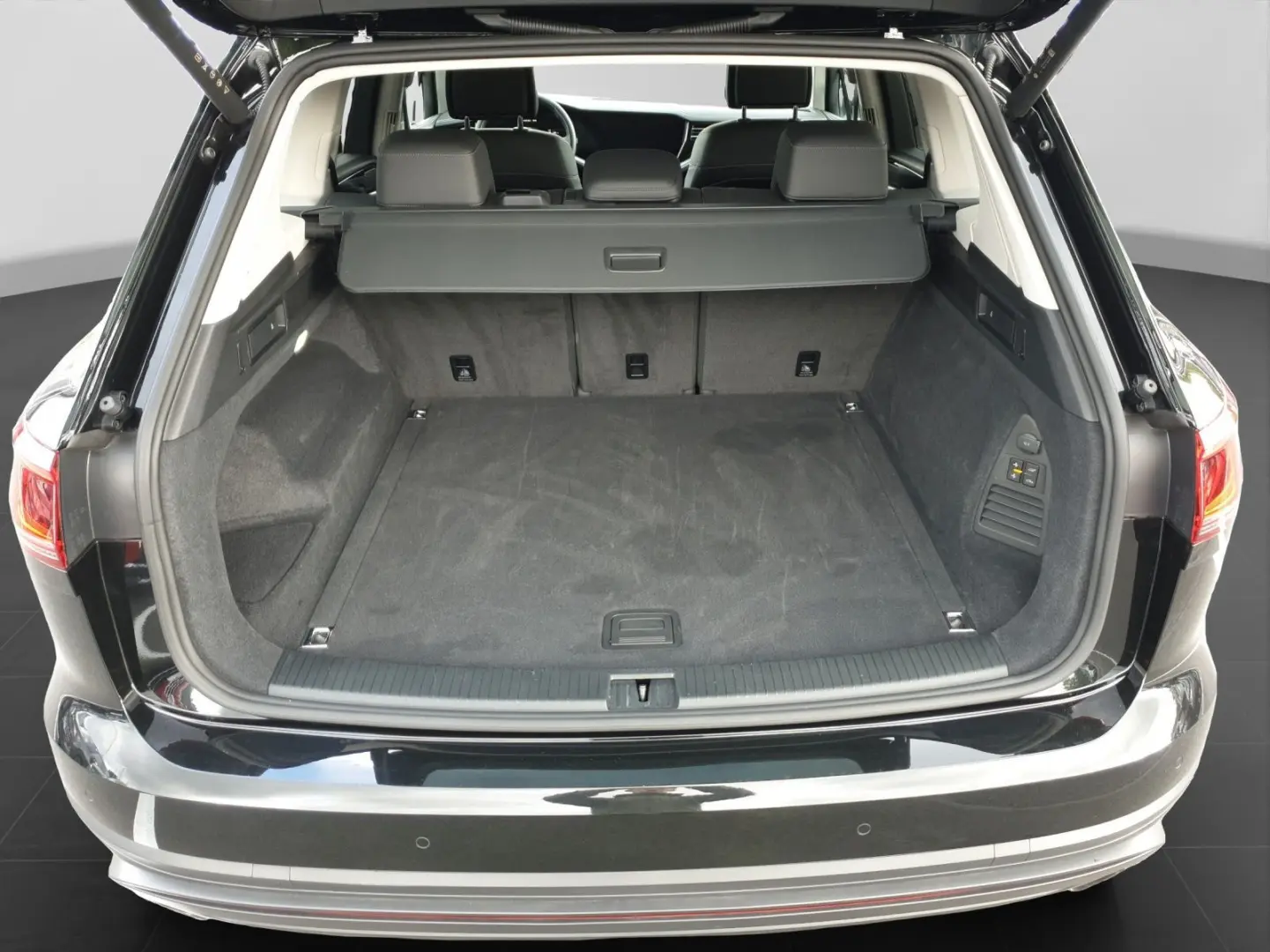 Touareg V6 TDI 4M AHK 4Z-KLIMA LM19