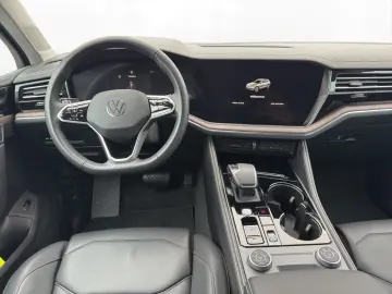 Touareg 3.0 TDI 4MOTION Elegance | LUFT | AHK |