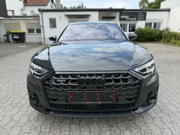 Audi A8 50TDI quattro S-LINE/B&O/AHK/MATRIX/OLED