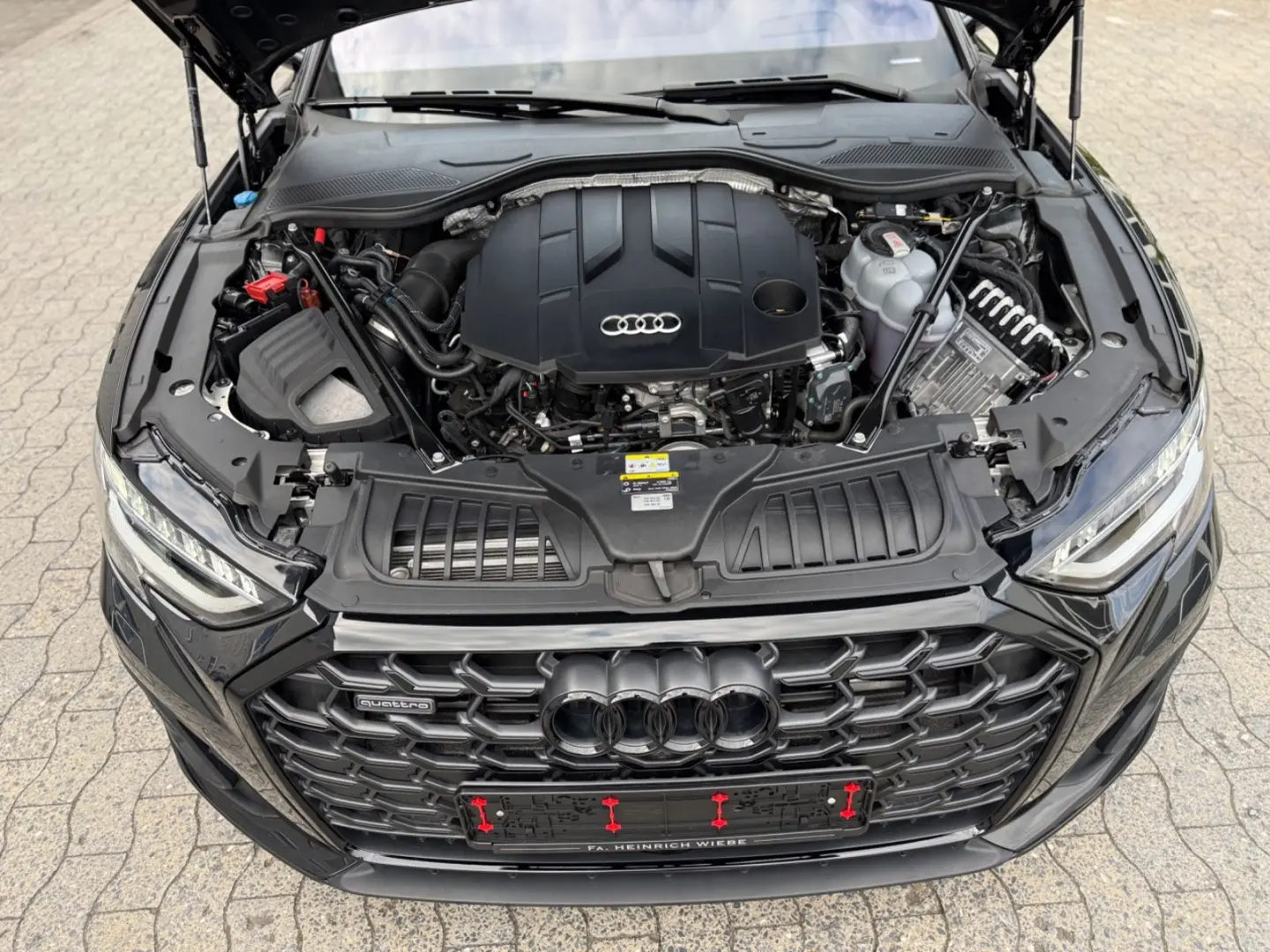 Audi A8 50TDI quattro S-LINE/B&O/AHK/MATRIX/OLED
