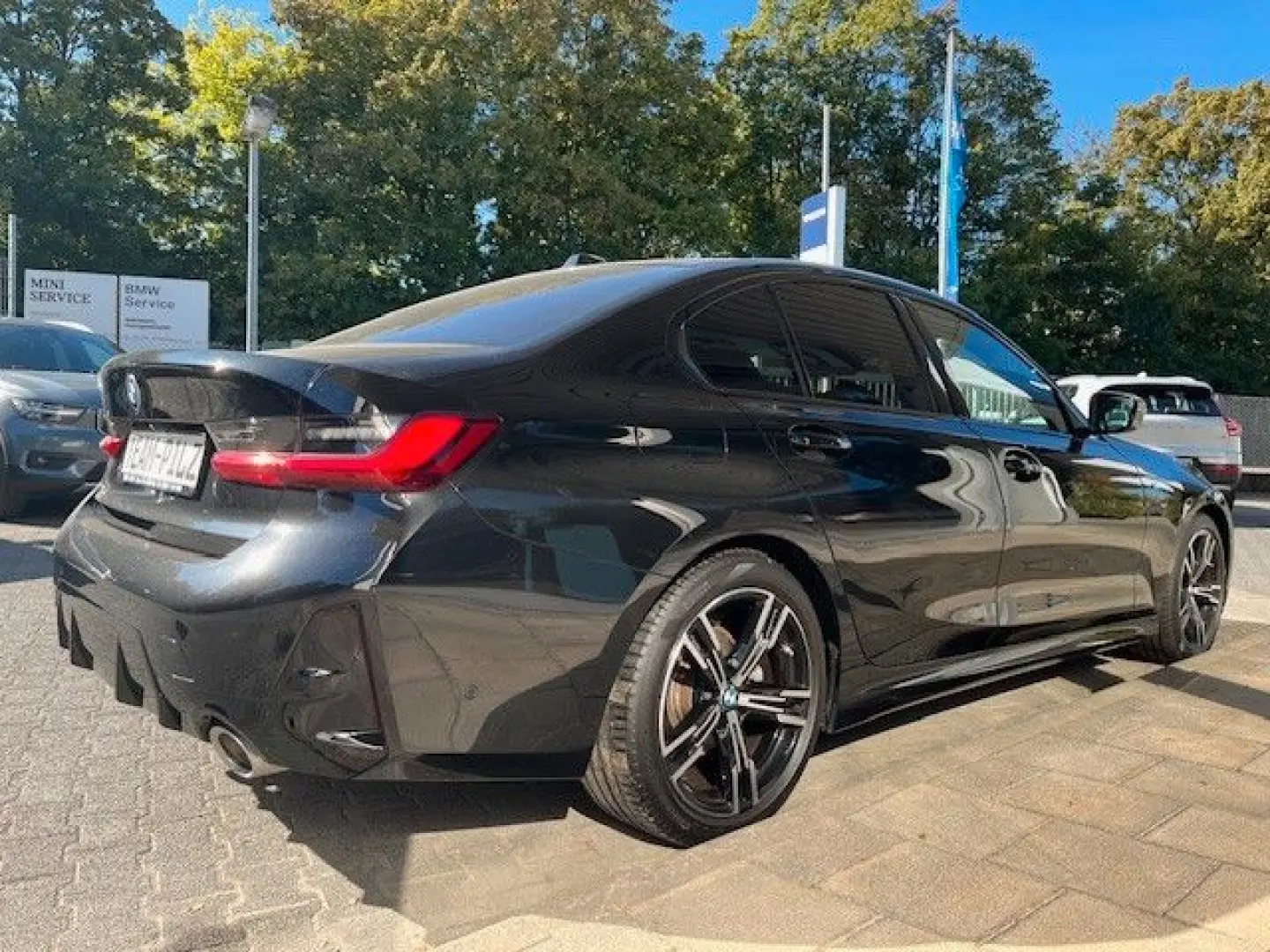 320 dA xDrive M Sport/ Leder/Standh./LED