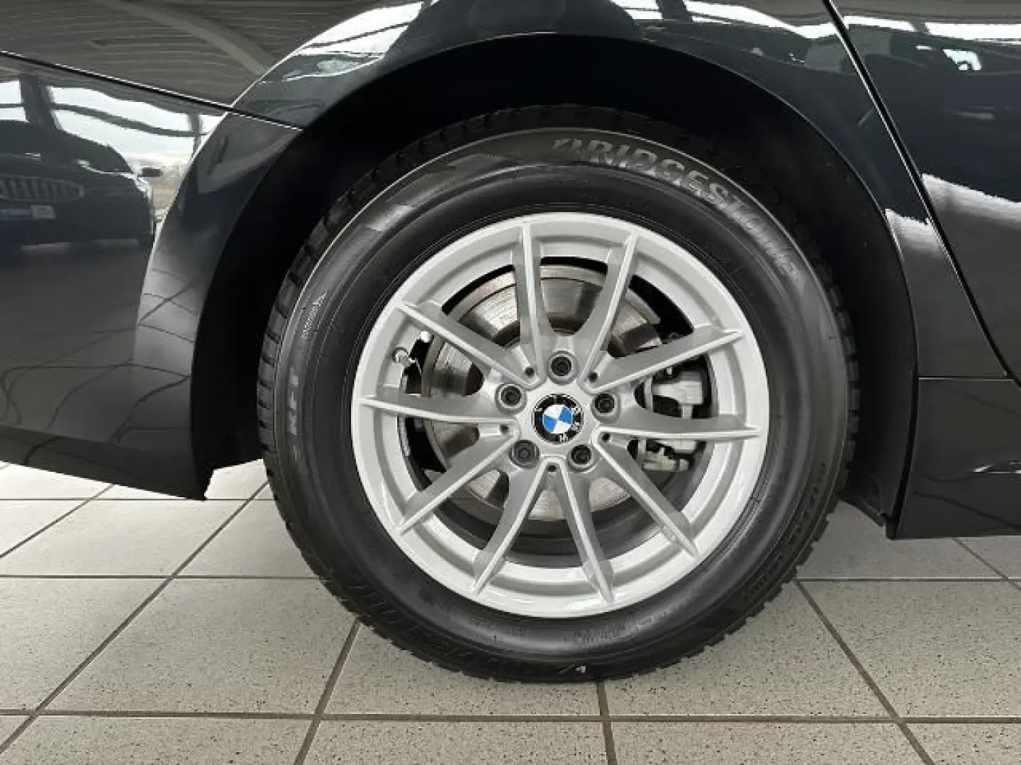 320 i Limousine M Sport HUD LED Kamera Navi. Sit