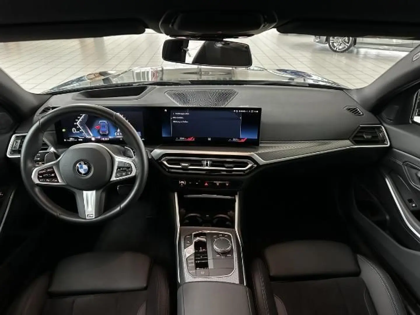320 i Limousine M Sport HUD LED Kamera Navi. Sit