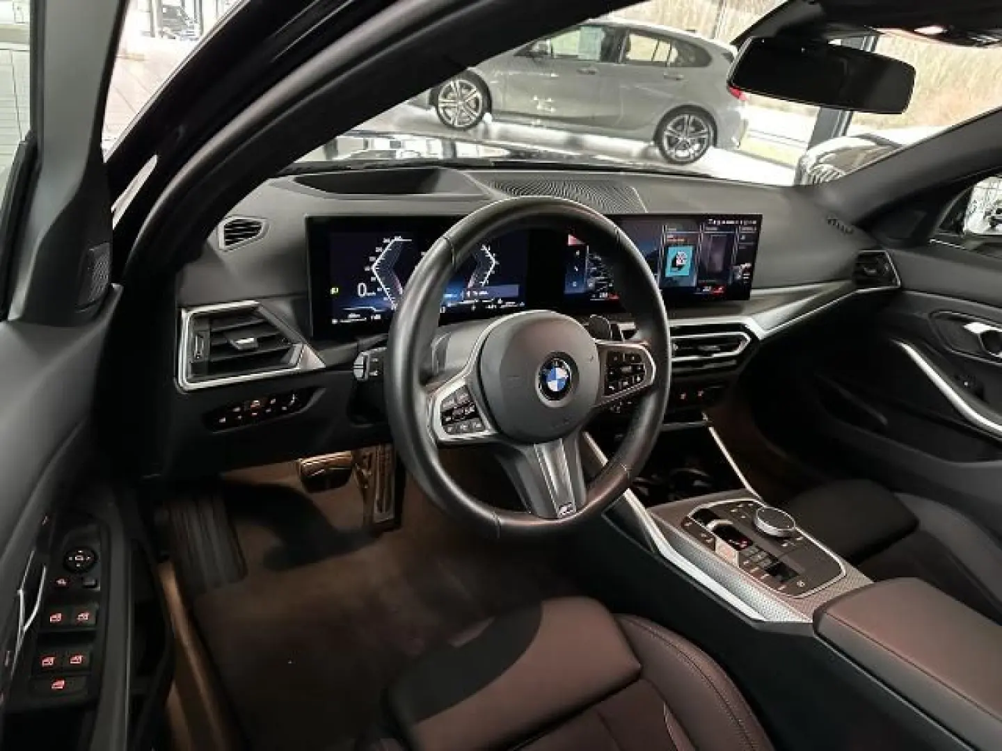 320 i Limousine M Sport HUD LED Kamera Navi. Sit