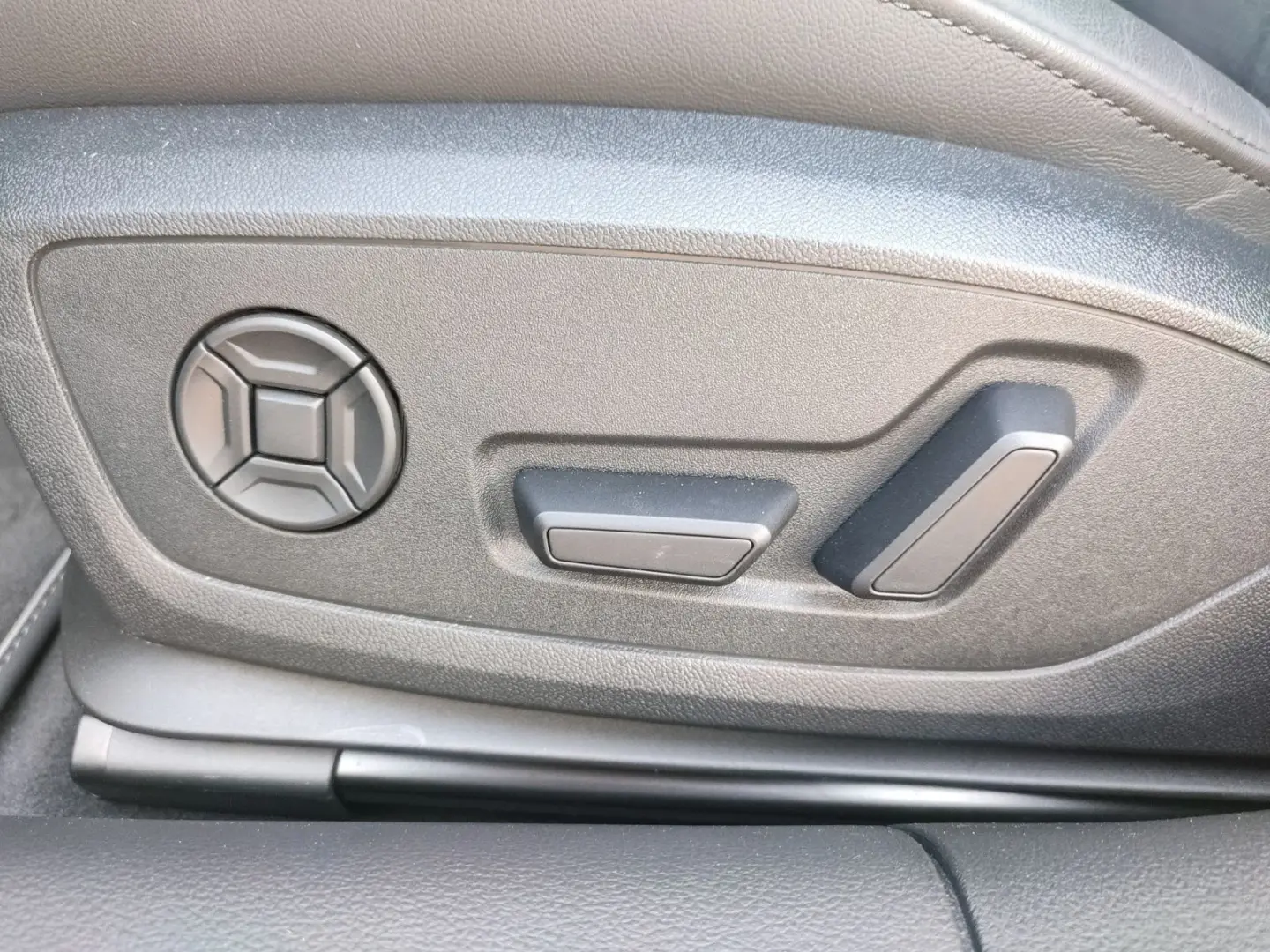 Audi A7 Sportback 55 TFSI e quattro S line*Navi*Matri