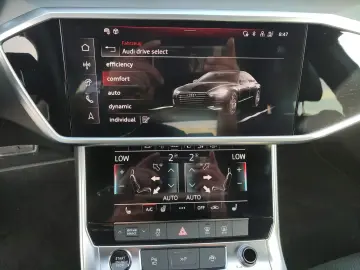 Audi A7 Sportback 55 TFSI e quattro S line*Navi*Matri
