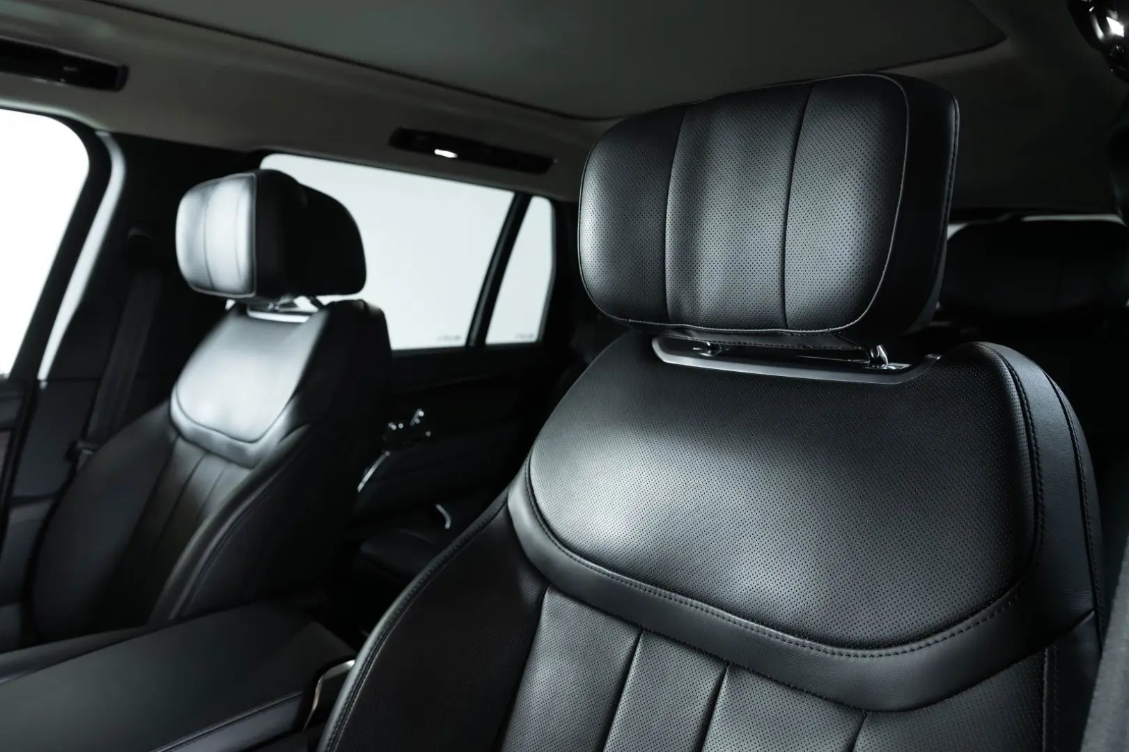 Range Rover Autobiography LWB P530 7 SITZ BESPOK