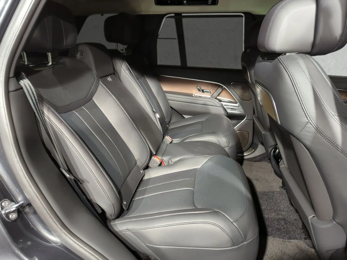Range Rover SWB P530 Autobiography HEAD-UP AHK 2