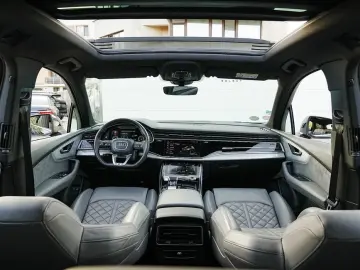 Audi Q7 3.0 55 TFSIe quattro Tiptronic S Line
