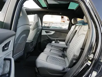 Audi Q7 3.0 55 TFSIe quattro Tiptronic S Line