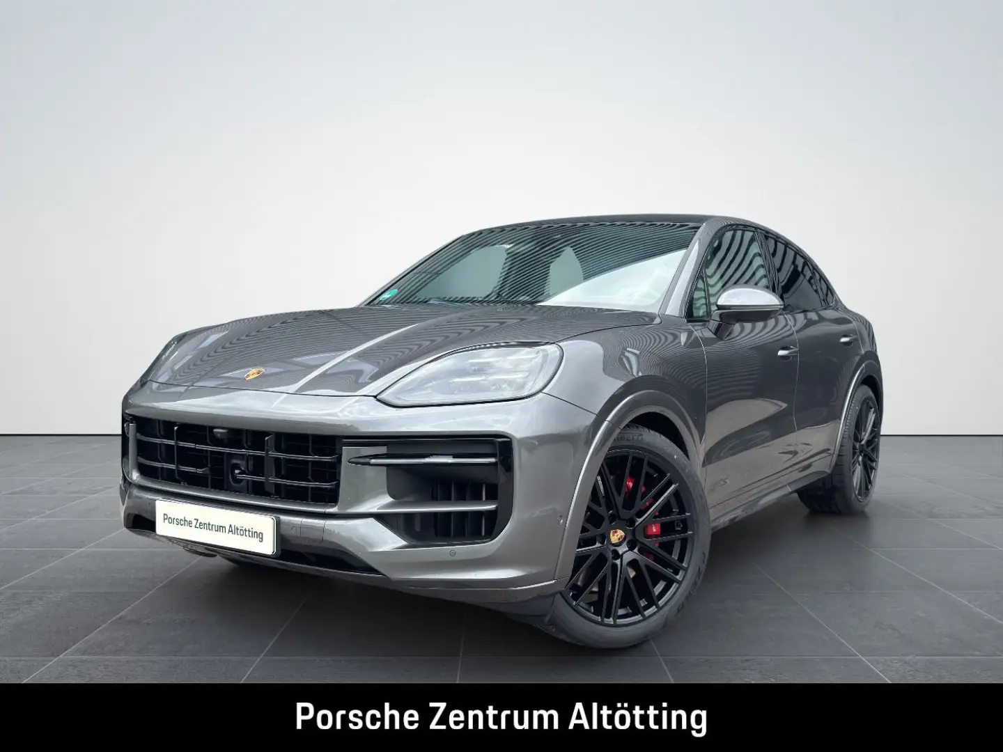 Cayenne GTS Coupe | PDCC | Hinterachslenkung |