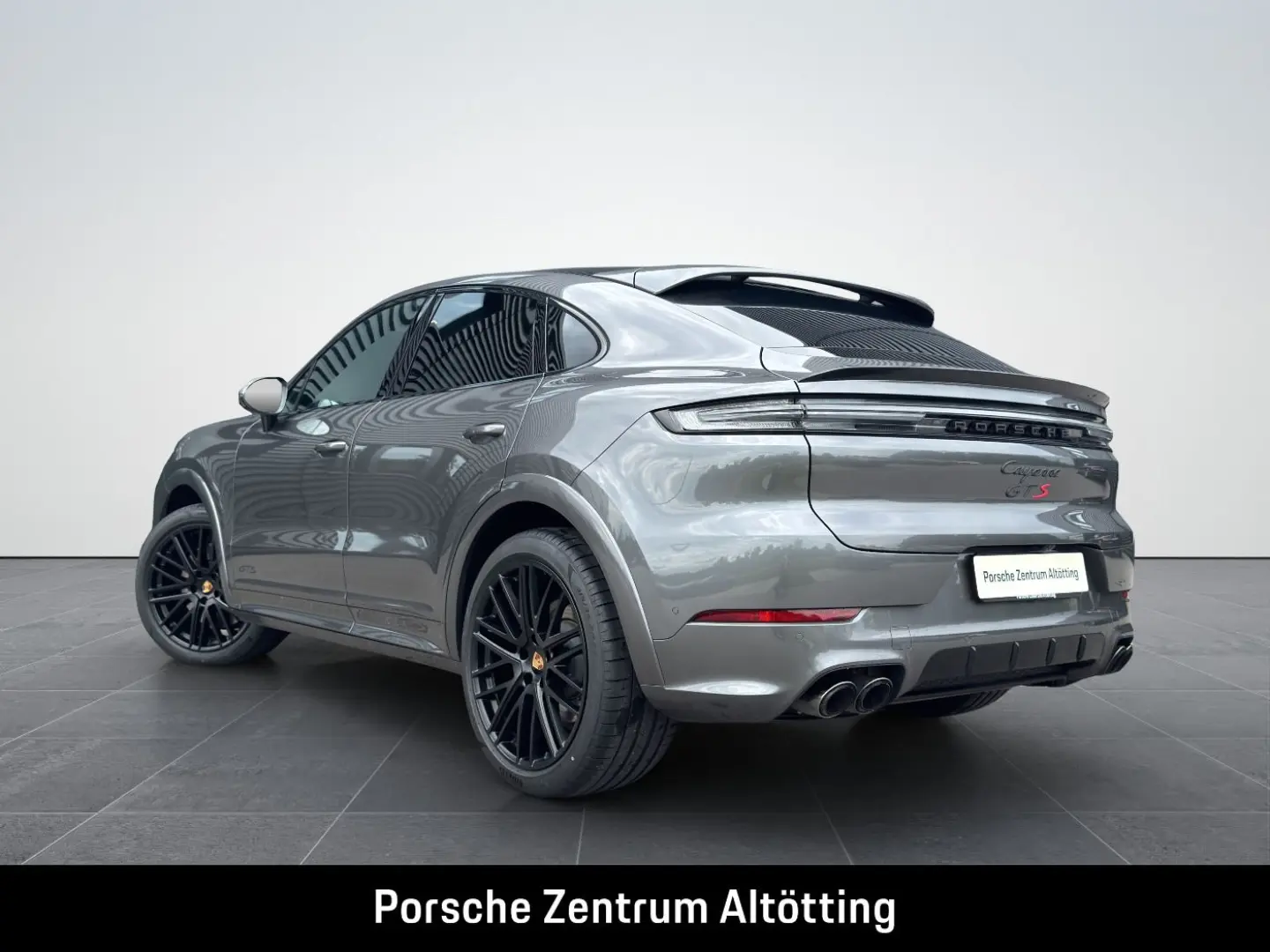 Cayenne GTS Coupe | PDCC | Hinterachslenkung |