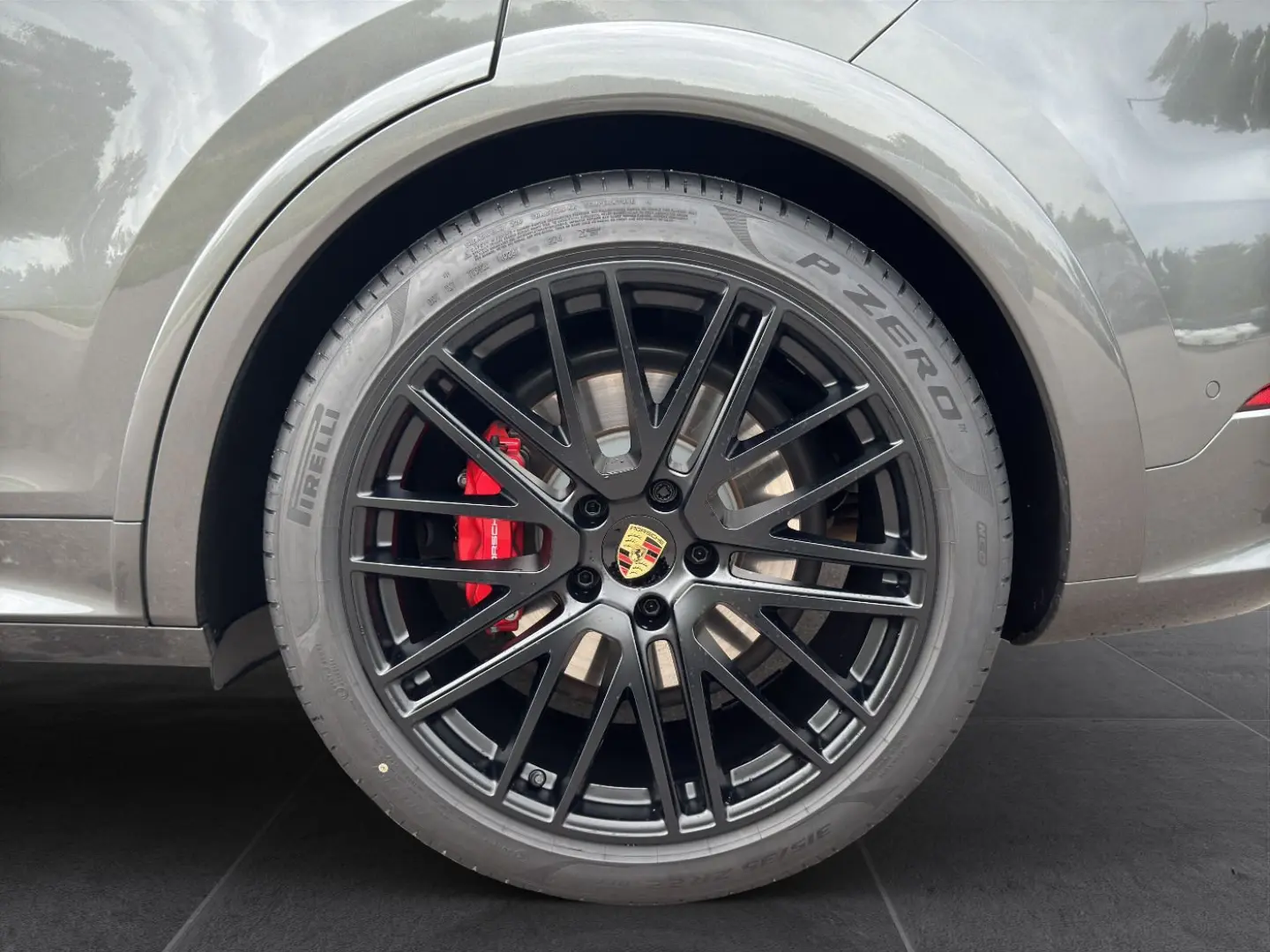 Cayenne GTS Coupe | PDCC | Hinterachslenkung |