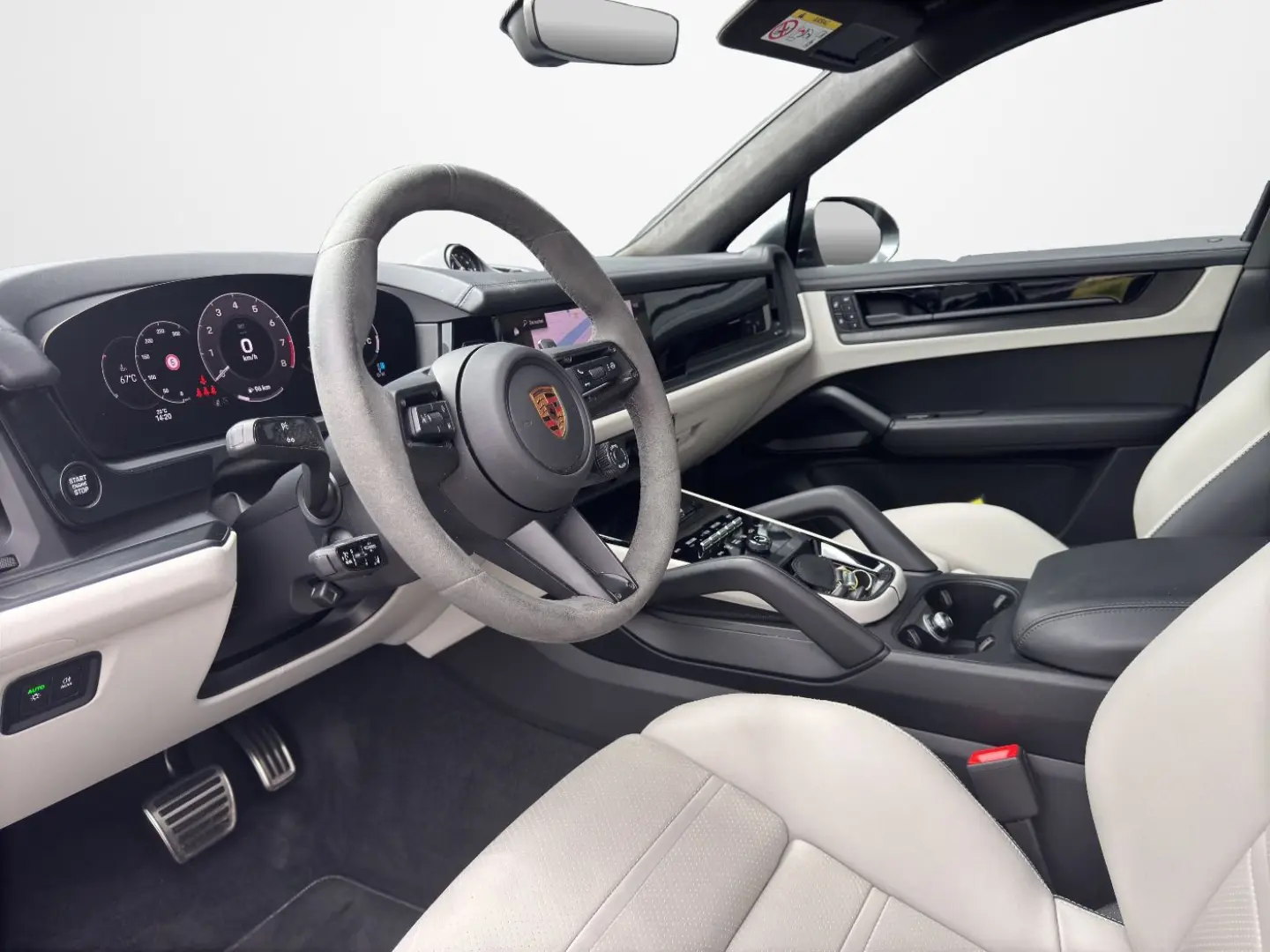 Cayenne GTS Coupe | PDCC | Hinterachslenkung |