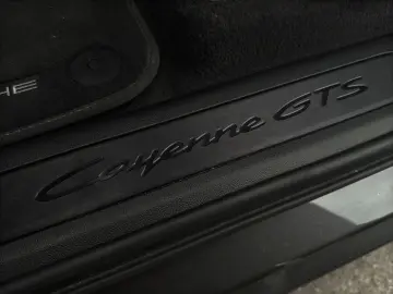 Cayenne GTS Coupe | PDCC | Hinterachslenkung |