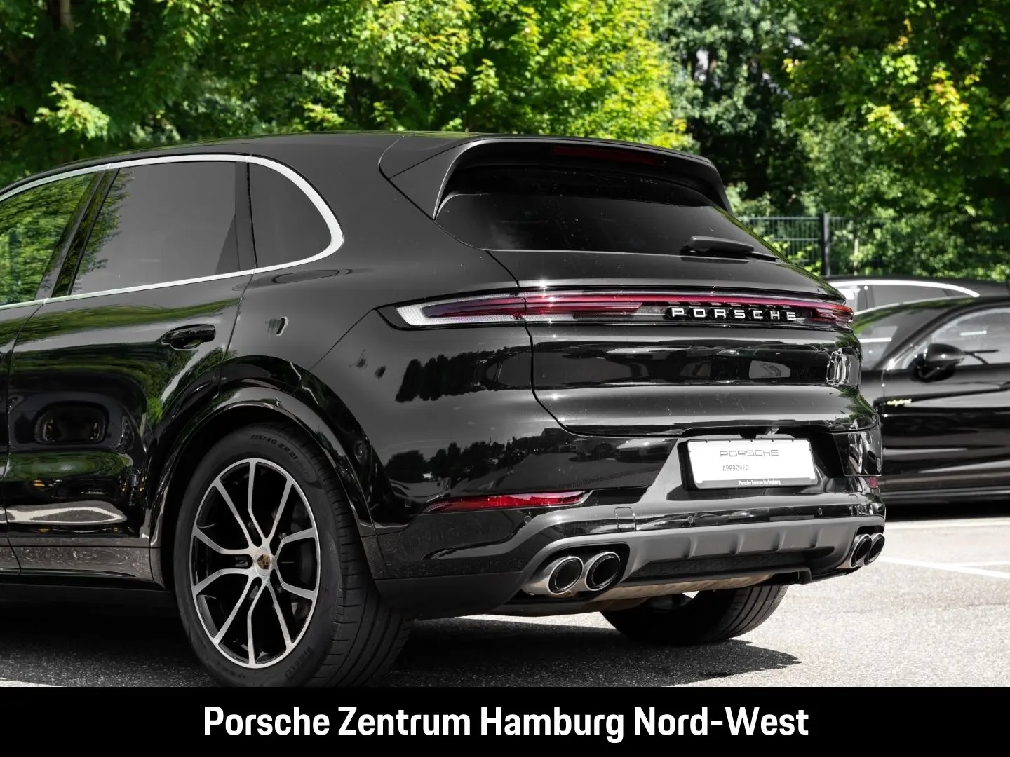 Cayenne PASM Panorama Dach BOSE 21-Zoll HUD 360°