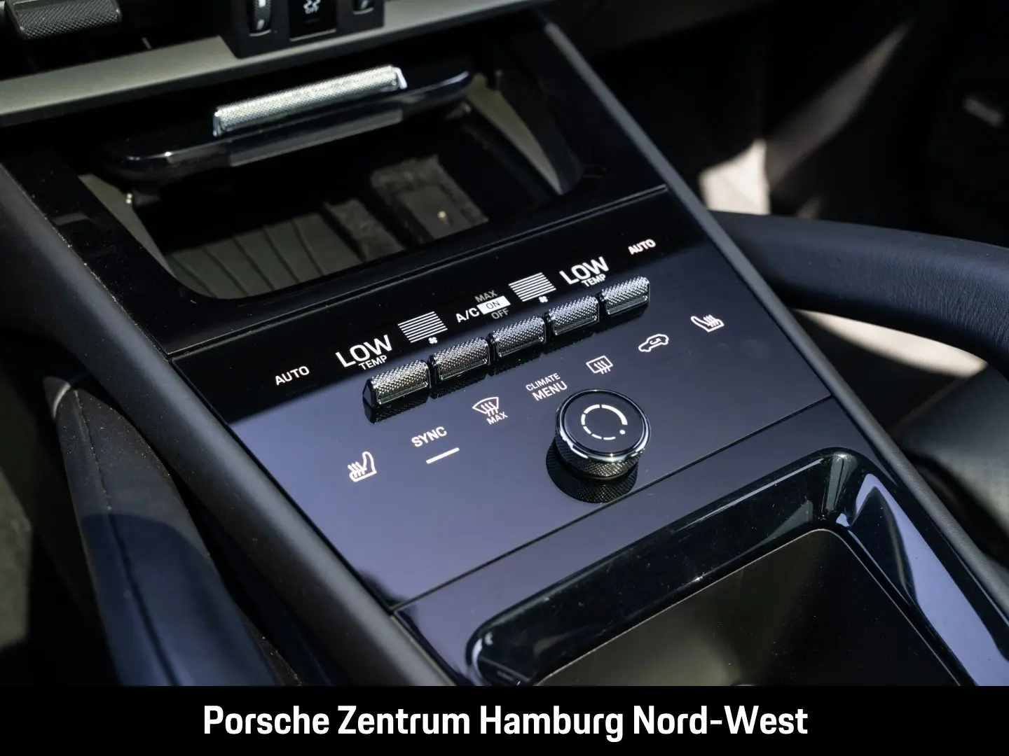 Cayenne PASM Panorama Dach BOSE 21-Zoll HUD 360°