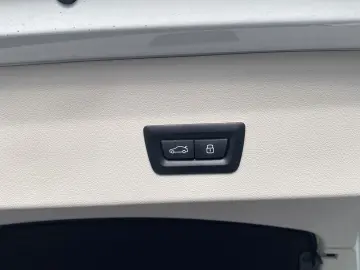 X4 xDrive 30 iA*UPE *adaptive LED