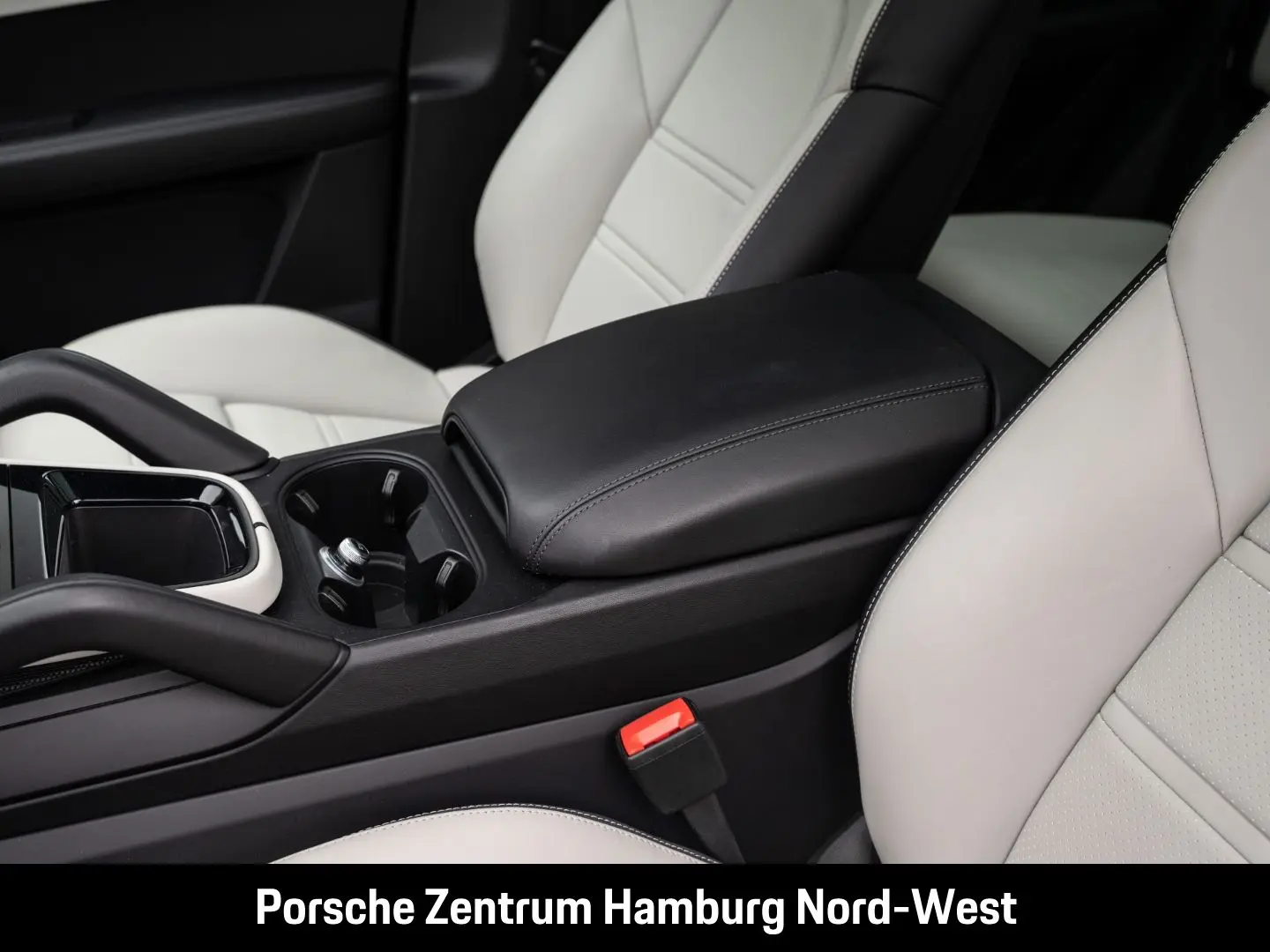 Cayenne E-Hybrid Panoramadach PASM BOSE InnoDr.