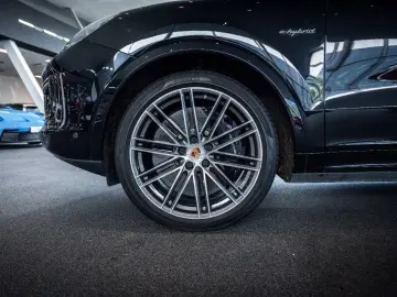 Cayenne Turbo S E-Hybrid*1. Hd..*Appr.*AT-Motor*