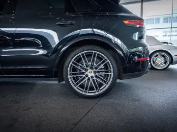 Cayenne Turbo S E-Hybrid*1. Hd..*Appr.*AT-Motor*