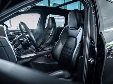 Cayenne Turbo S E-Hybrid*1. Hd..*Appr.*AT-Motor*