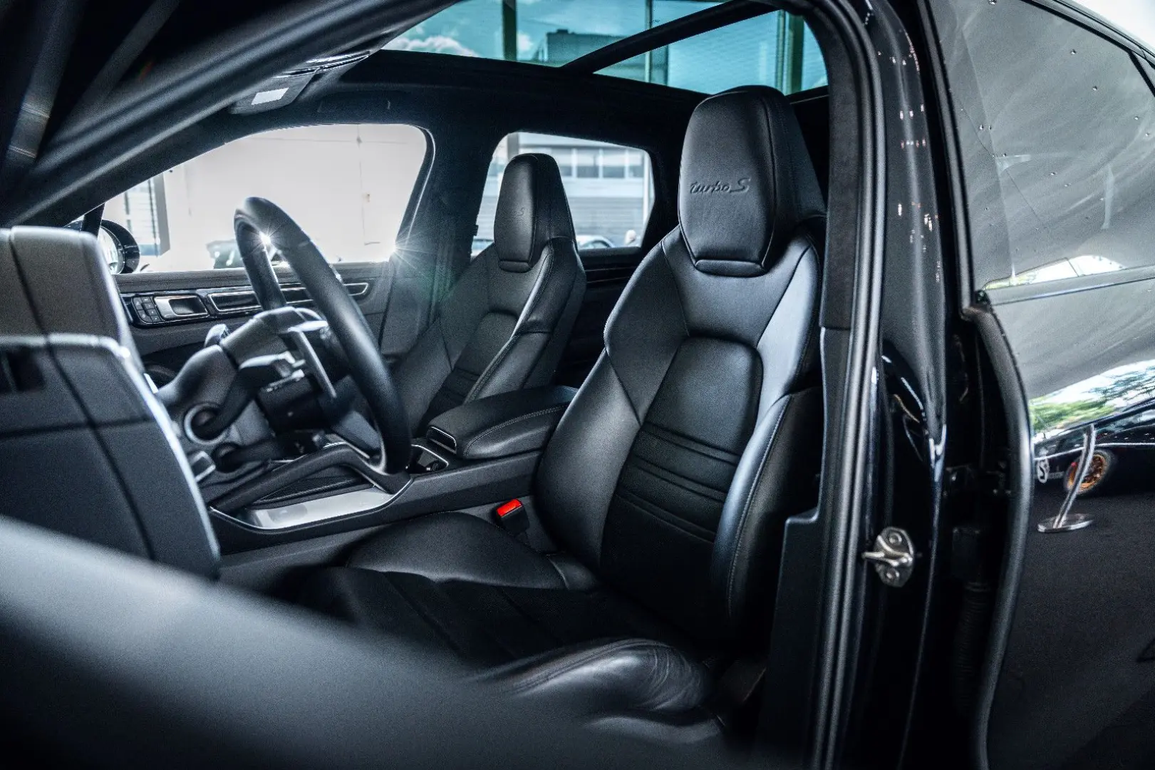 Cayenne Turbo S E-Hybrid*1. Hd..*Appr.*AT-Motor*