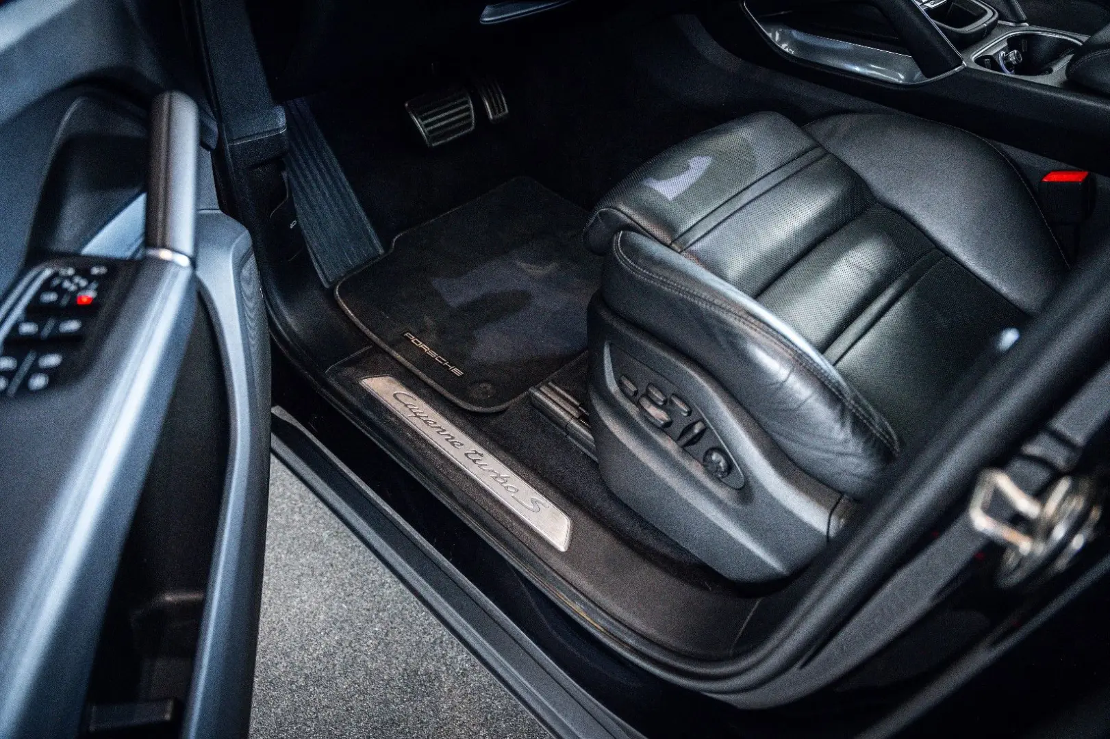 Cayenne Turbo S E-Hybrid*1. Hd..*Appr.*AT-Motor*