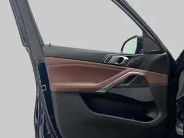 BMW X6 30d M Sport CARBON SKY HUD