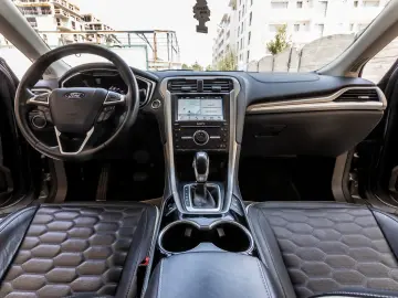 Ford Mondeo HYBRID 187cp // Vignale // Euro6.2