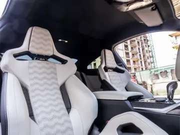 BMW M4 Competition M xDrive 2022 // G82