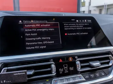 BMW M4 Competition M xDrive 2022 // G82