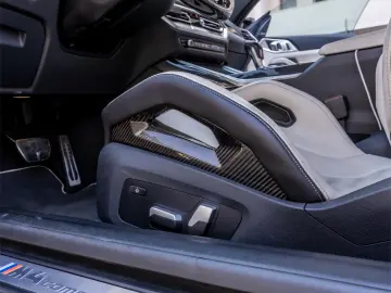 BMW M4 Competition M xDrive 2022 // G82