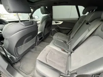 Audi Q8 55 TFSI 3.0 Quattro S-Line+