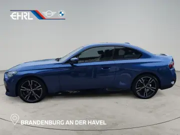 220i PARKING ASSISTANT | ANHÄNGERKUPPLUNG