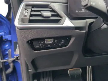 220i PARKING ASSISTANT | ANHÄNGERKUPPLUNG