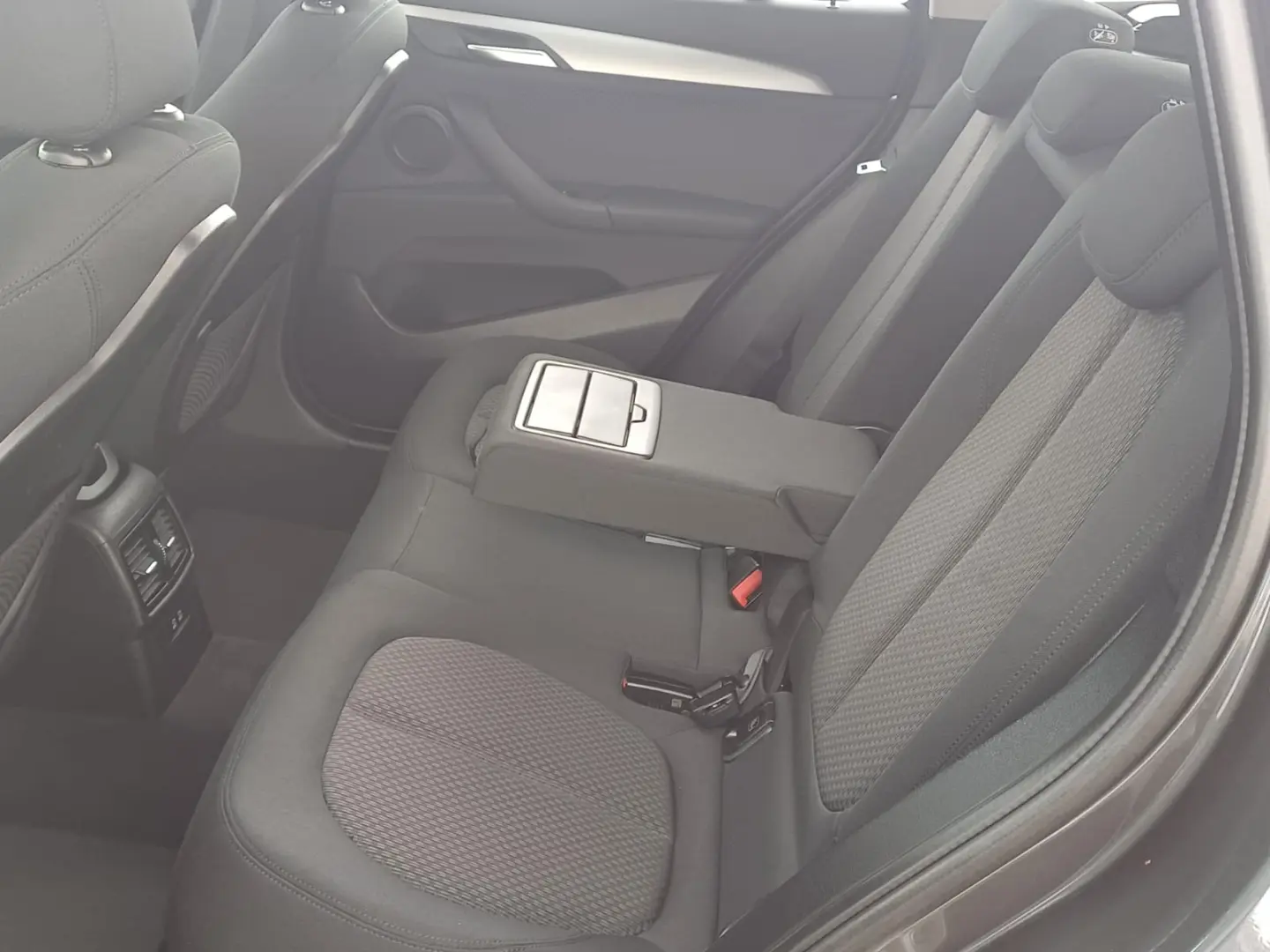 BMW X1 XDrive 18D 2.0 diesel 150 CP AT (8HP)