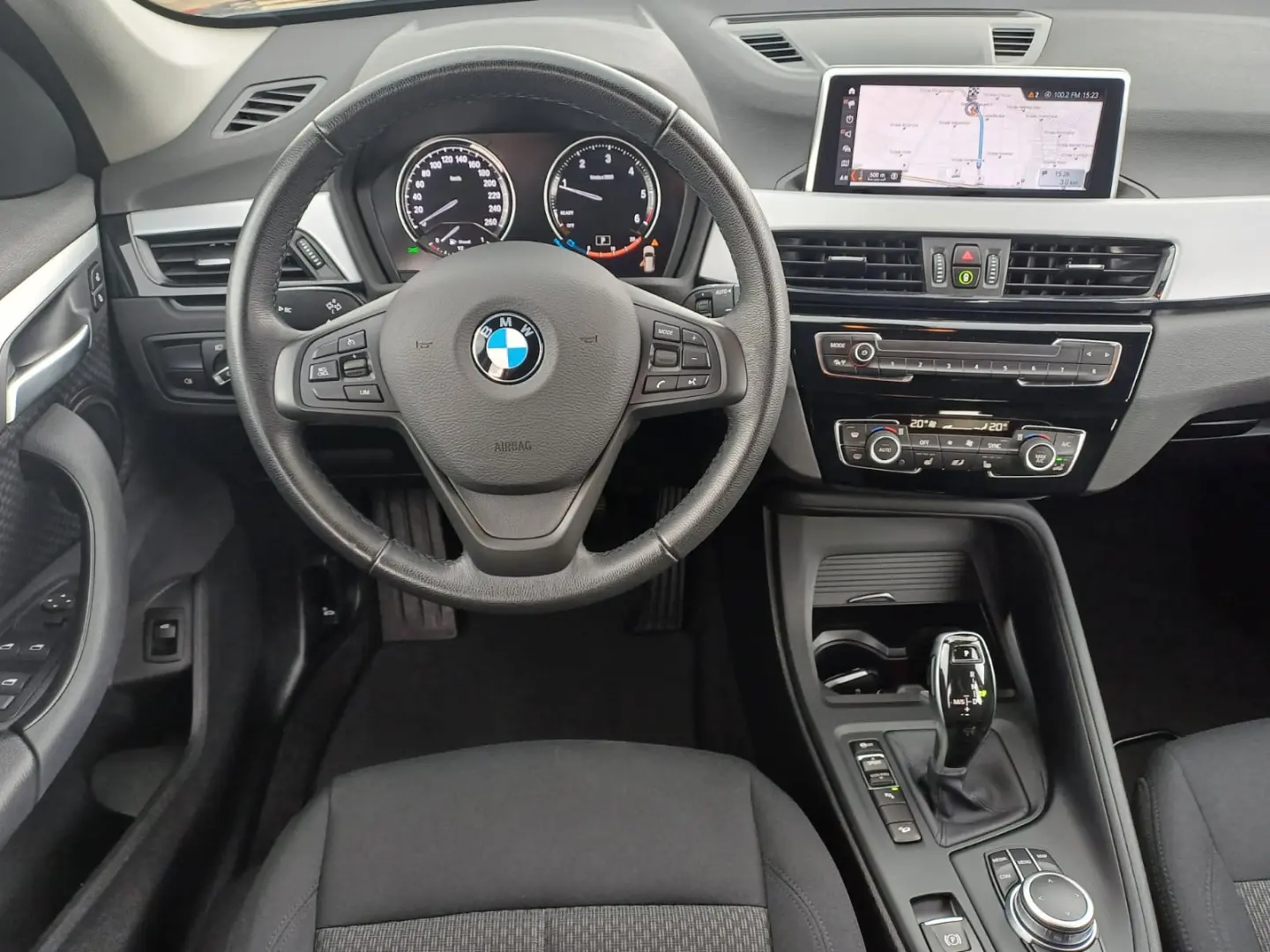 BMW X1 XDrive 18D 2.0 diesel 150 CP AT (8HP)