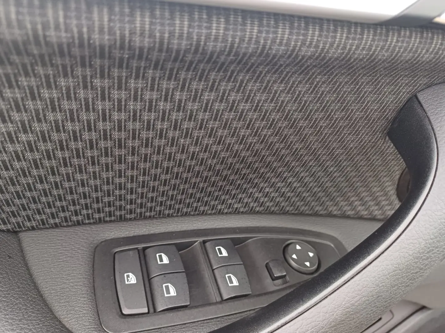 BMW X1 XDrive 18D 2.0 diesel 150 CP AT (8HP)