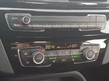 BMW X1 XDrive 18D 2.0 diesel 150 CP AT (8HP)