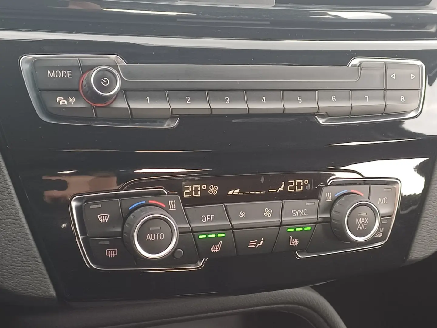 BMW X1 XDrive 18D 2.0 diesel 150 CP AT (8HP)