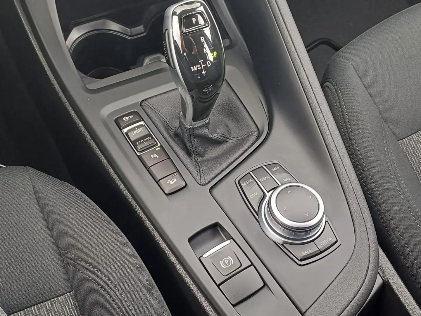 BMW X1 XDrive 18D 2.0 diesel 150 CP AT (8HP)